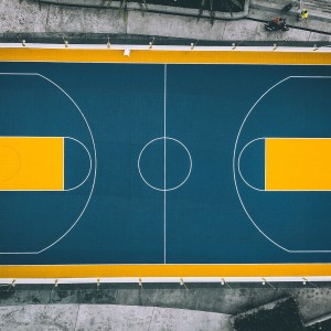 体育竞猜网站-跨越防线与时间的勋章，当东契奇用智慧撕碎防守，利物浦以血肉之躯挑战极限，智慧与血肉铸就的体育诗篇